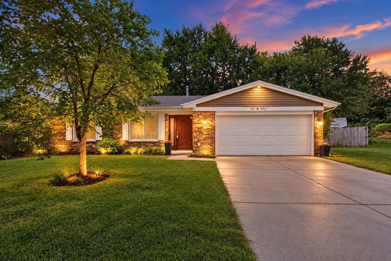 30W261 Leominster Ct, Unit 7, Warrenville